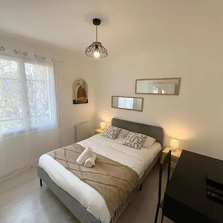 Bernoux 2 Bedrooms Gratte Ciel
